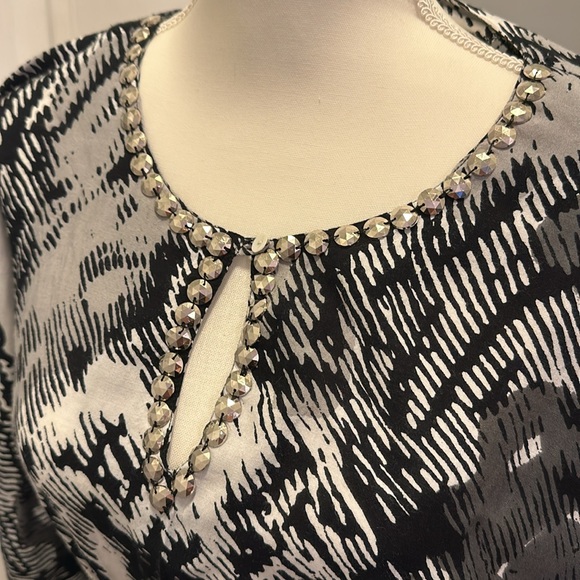 RED TAG Woman Black & White Tunic with beaded trim size 12 in UK or 10 in US - Picture 4 of 7